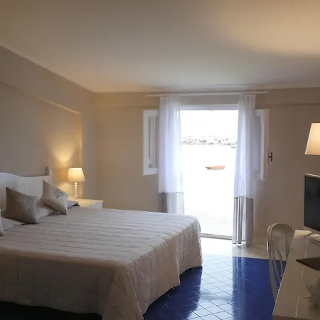 Tonnara Hotel 4*